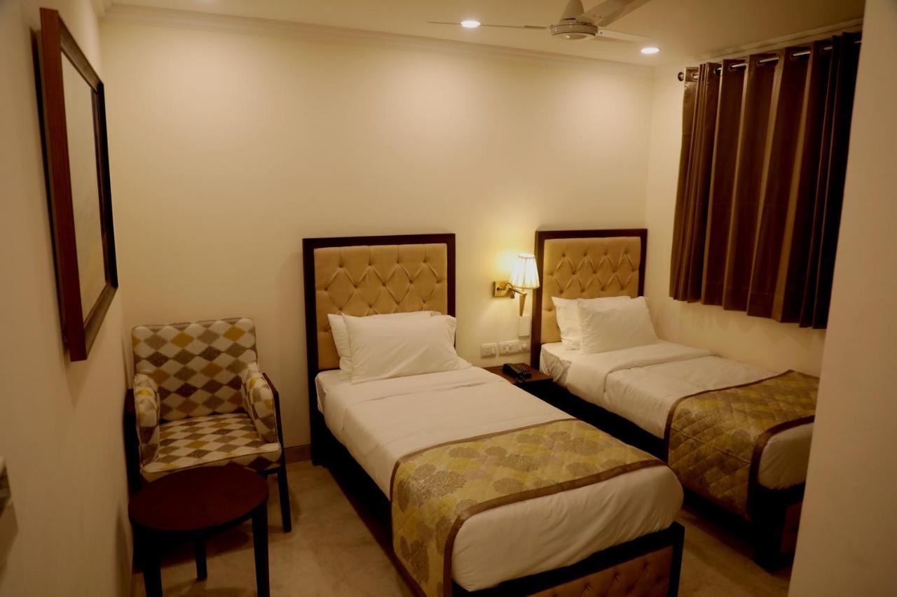 Wongdhen House Hotel Új-Delhi Kültér fotó